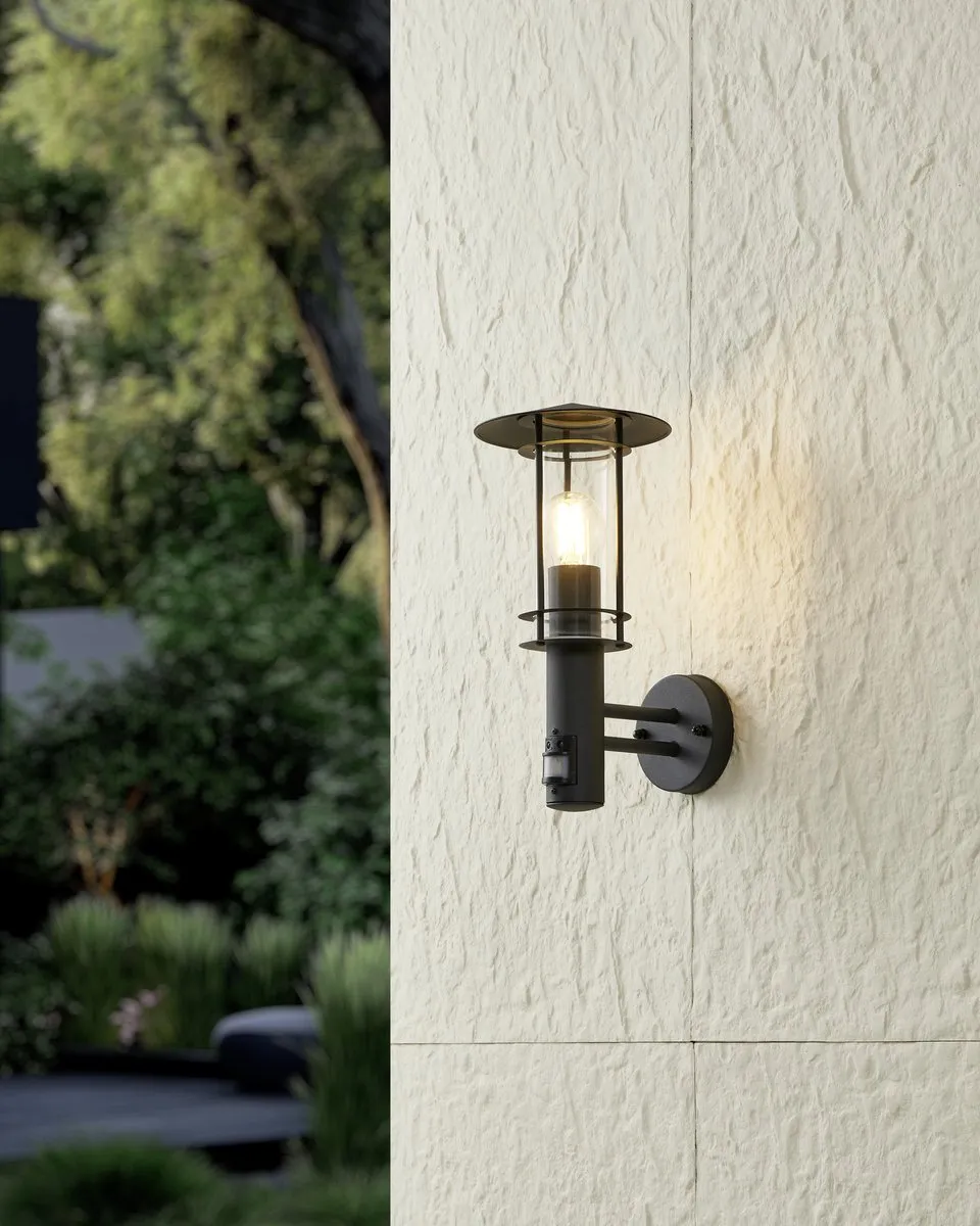 Eglo Lisio 1 Wandlamp Buiten E27 Sensor - Zwart