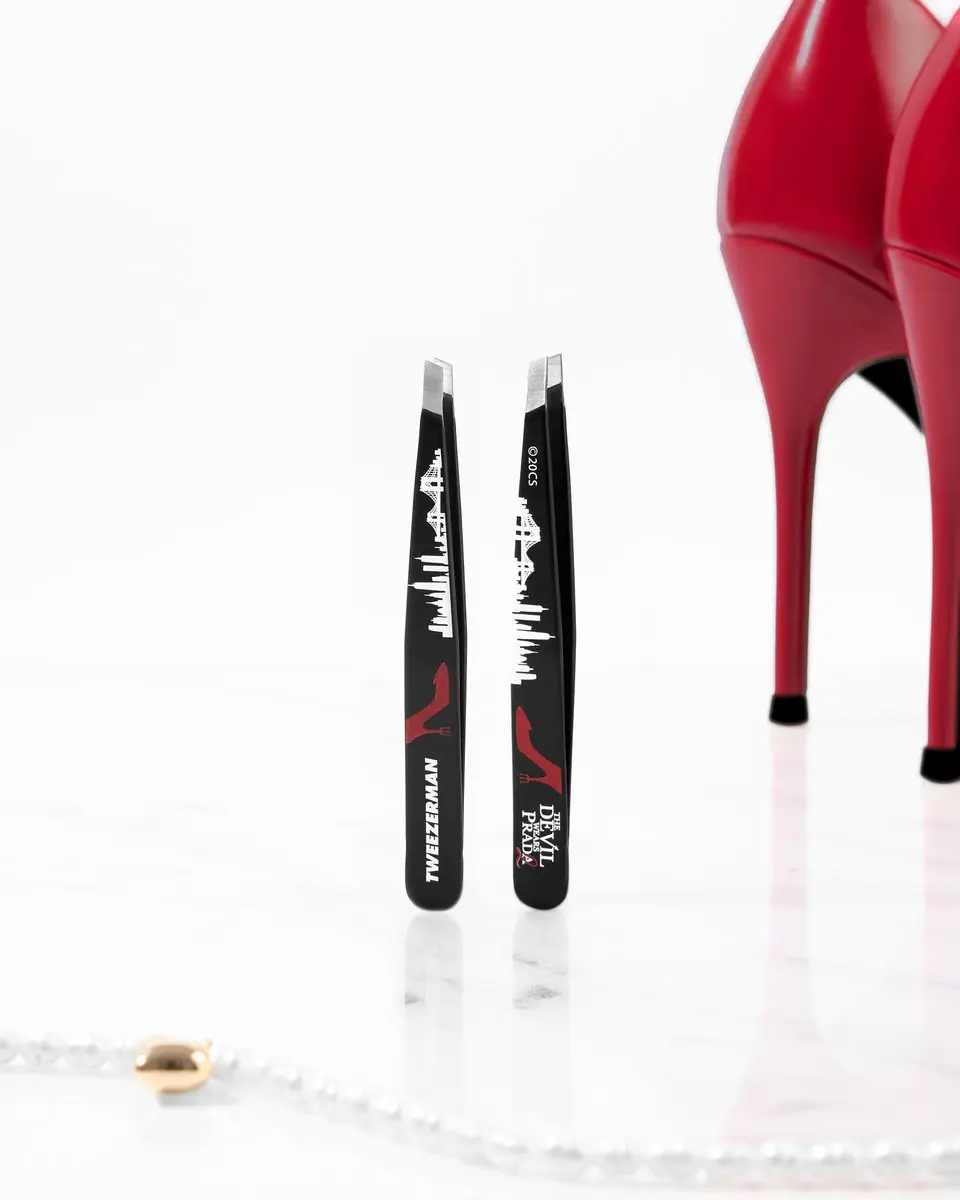 Tweezerman The Devil Wears Prada Slant Pincet - 25° Schuine punt
