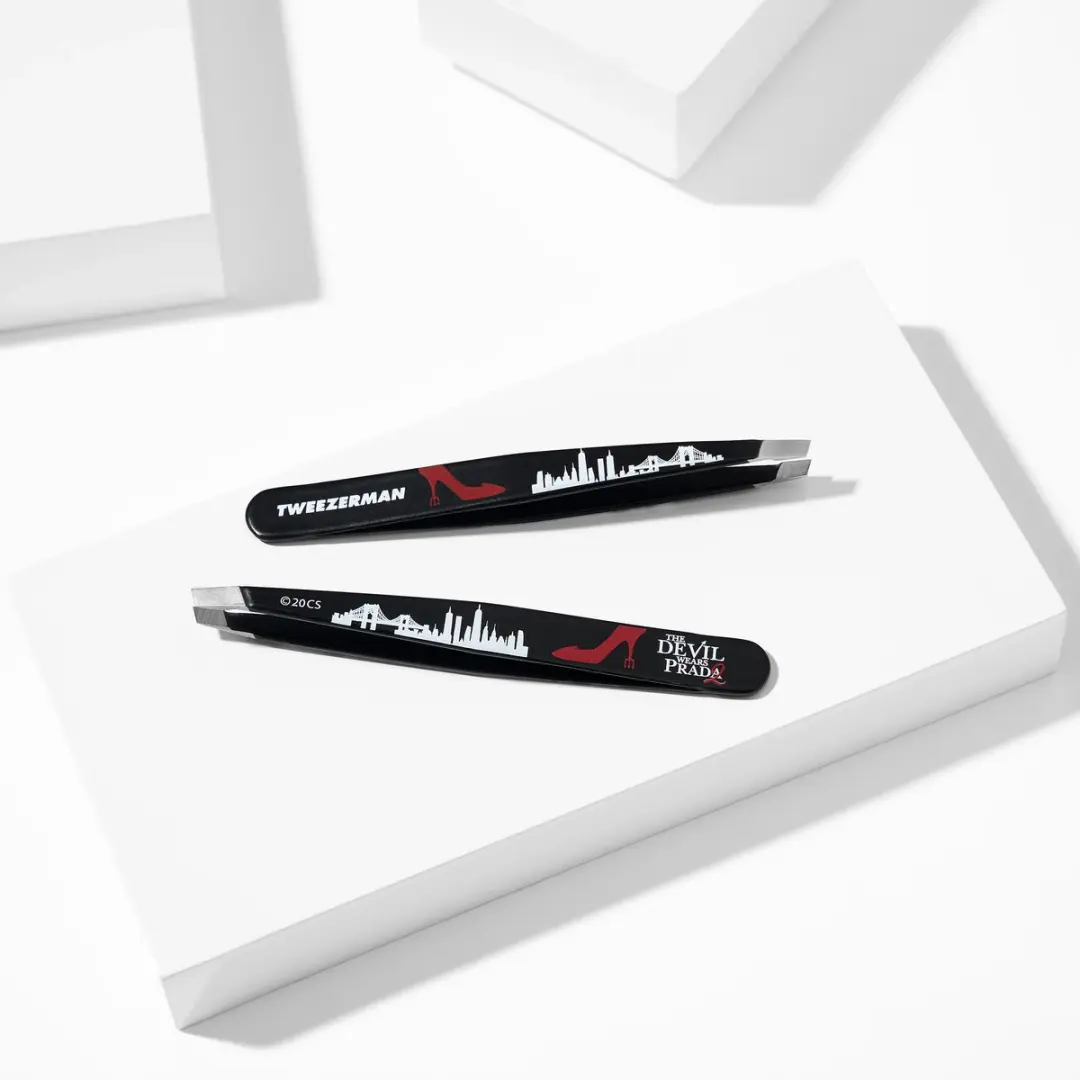 Tweezerman The Devil Wears Prada Slant Pincet - 25° Schuine punt