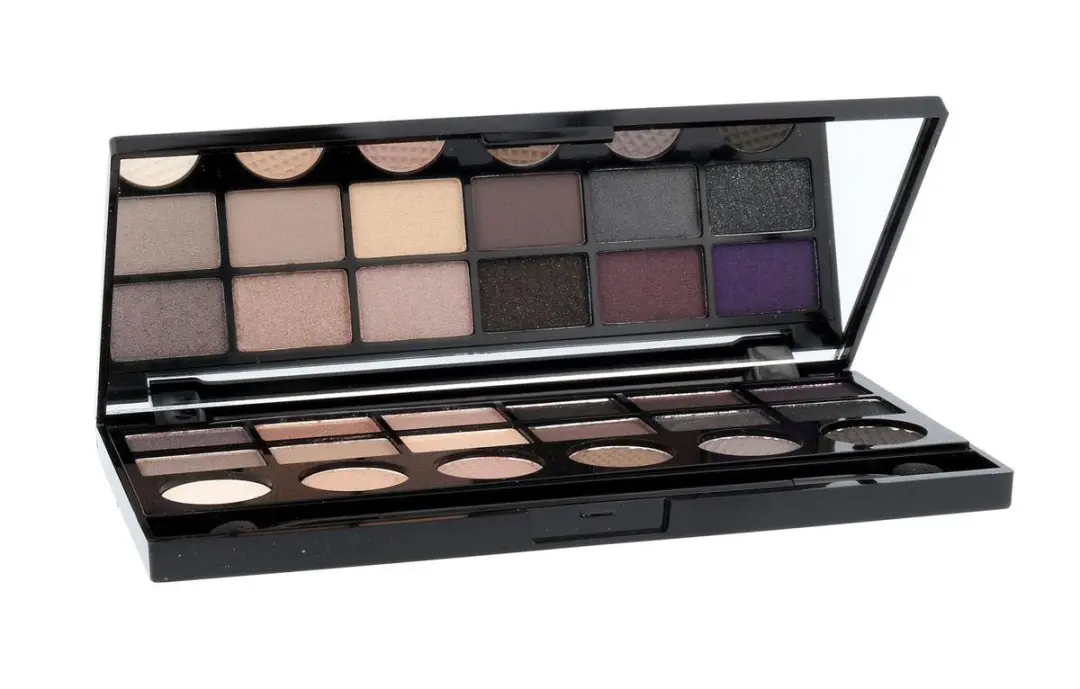 Makeup Revolution Hard Day Oogschaduw Palette - 18 Kleuren