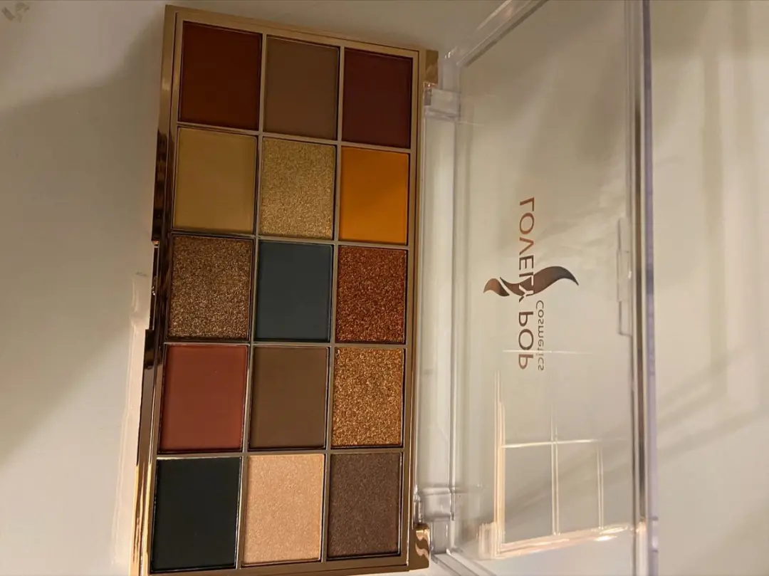 LETICIA WELL Oogschaduwpallet Roosgoud