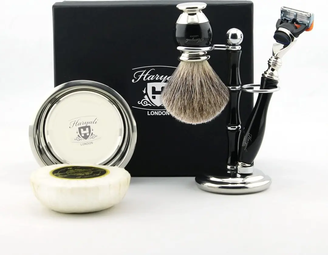 Haryali London Herenscheerset