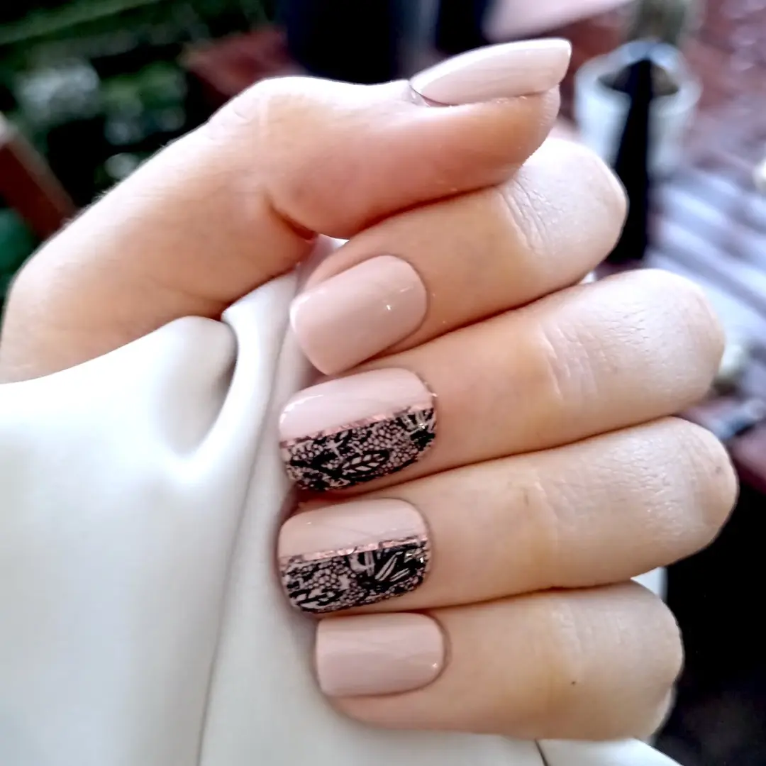 SD Press on Nails B25 Nude Lace Plaknagels - 20 Stuks