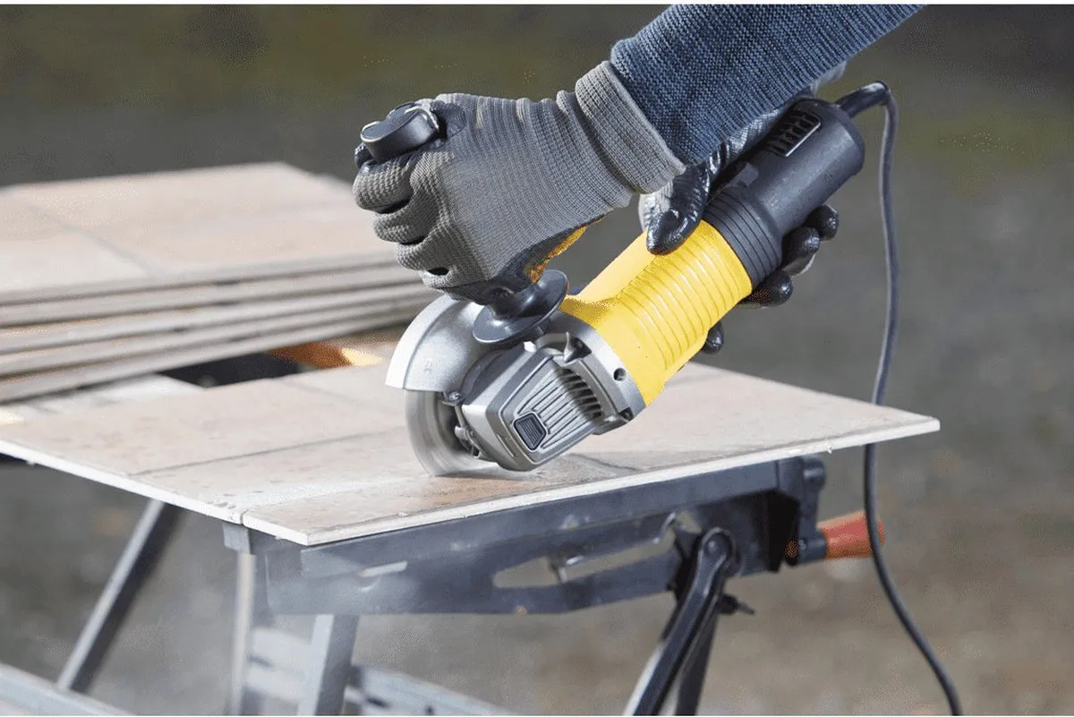 Stanley FATMAX FMEG210K Haakse Slijper 115mm 850W - met Koffer