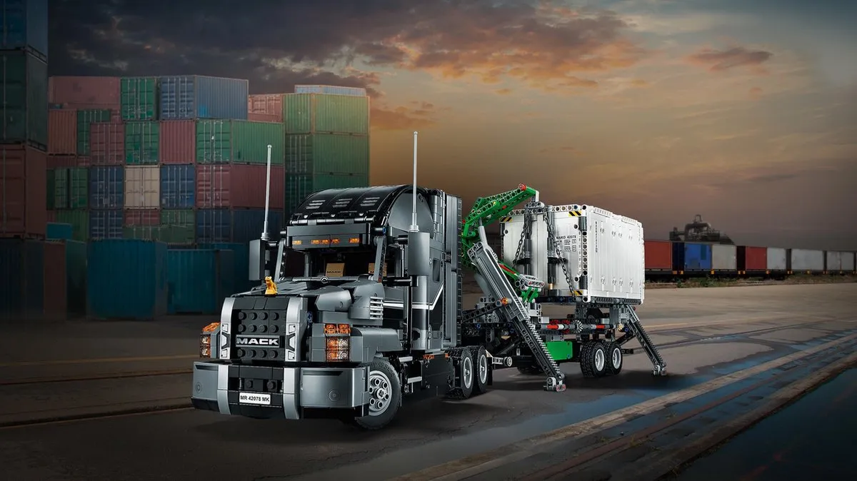 LEGO Technic Mack Anthem 42078 - 2595 Stukken