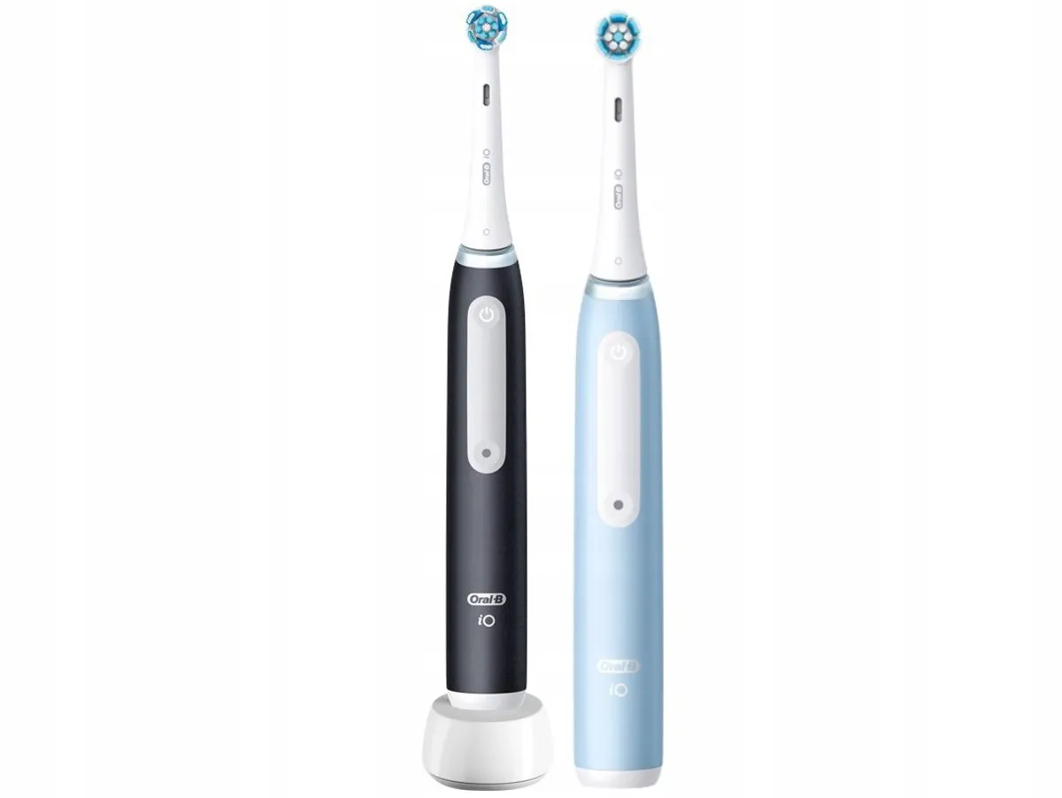 Oral-B iO Series 3 Duo Elektrische Tandenborstel - 2 Stuks - Zwart & Blauw