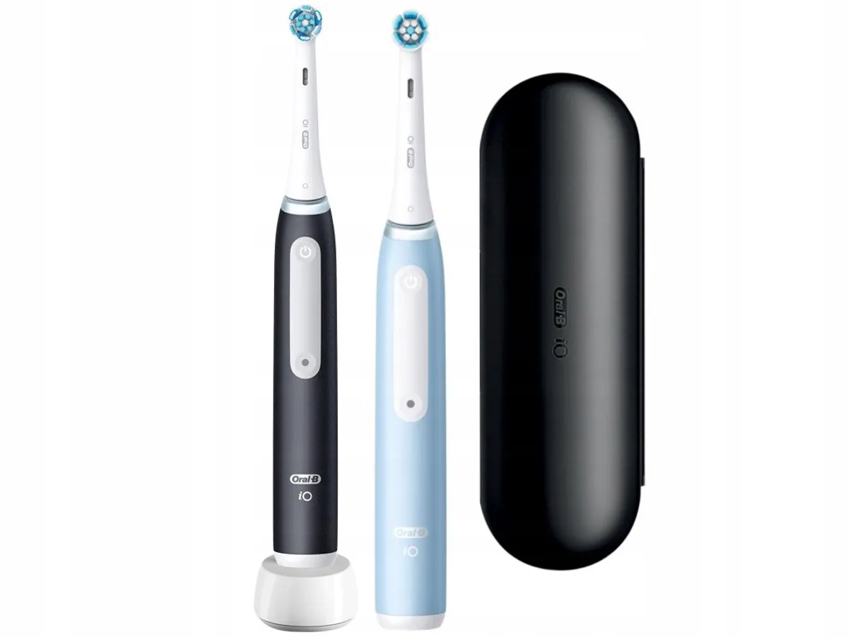 Oral-B iO Series 3 Duo Elektrische Tandenborstel - 2 Stuks - Zwart & Blauw