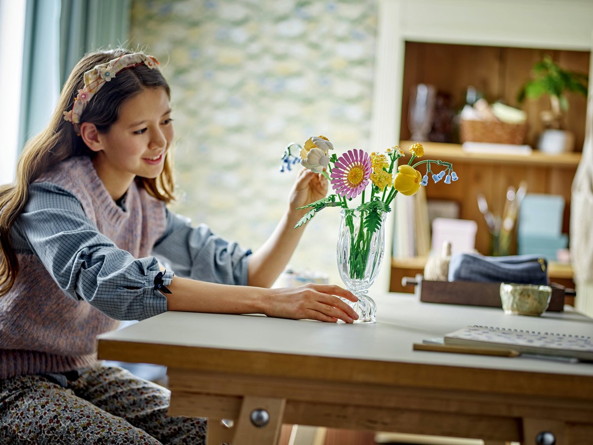 LEGO Botanicals Petite Sunny Bouquet - 10347