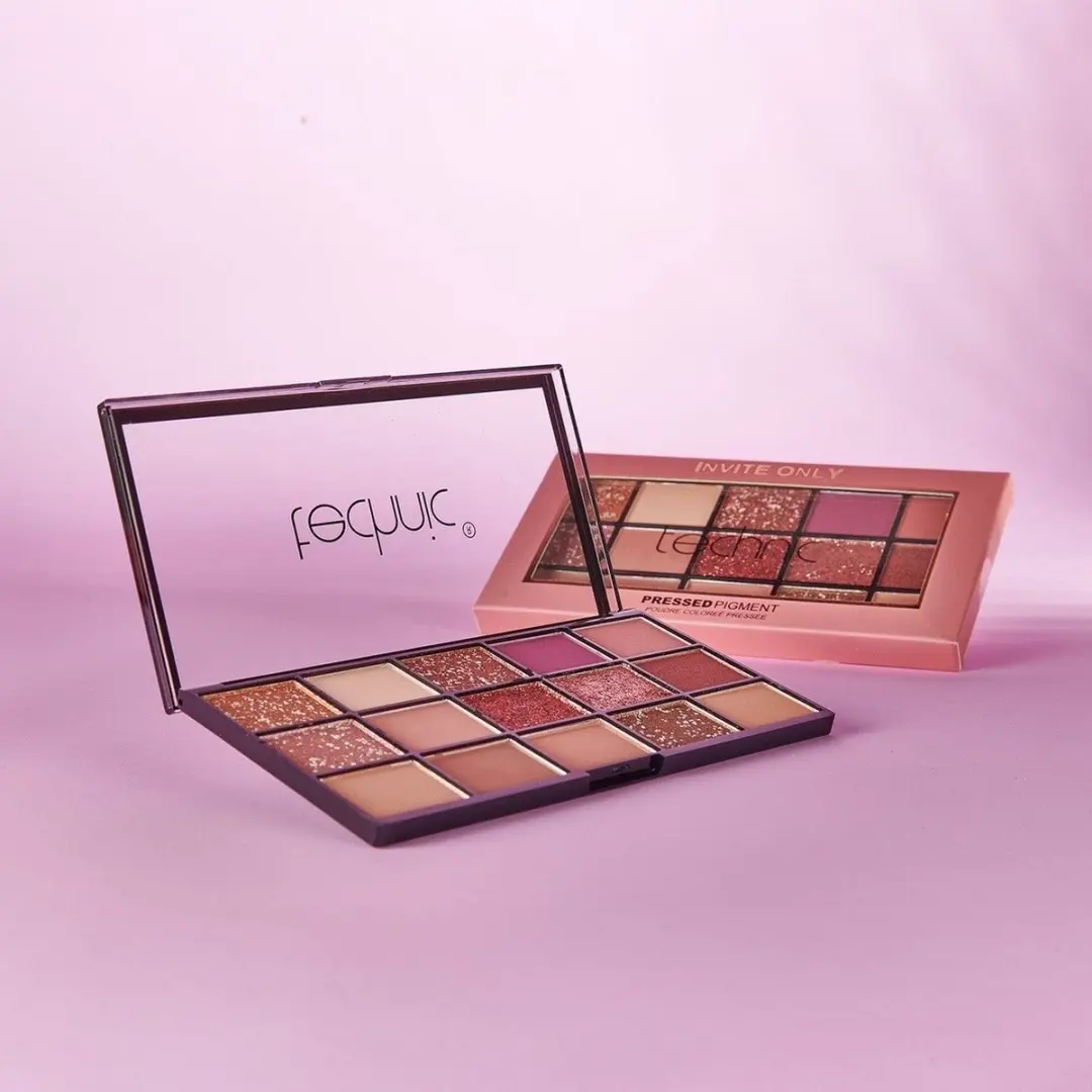 Technic Pressed Pigment Oogschaduw Palette Invite Only - 15 Stuks