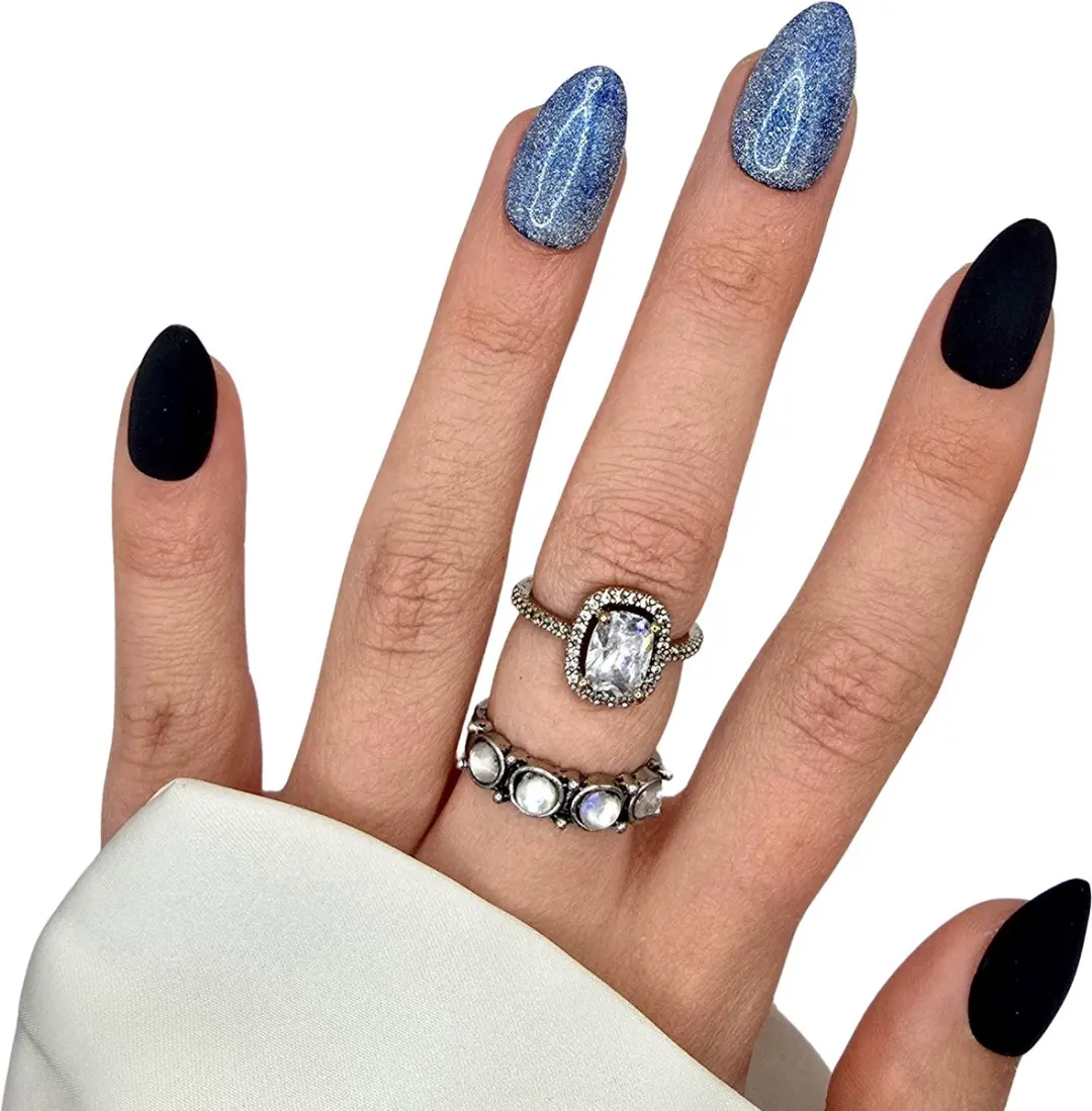 SD Press on Nails B-261 Plaknagels - 20 Stuks - Matte Zwart/Blauw - Medium Almond