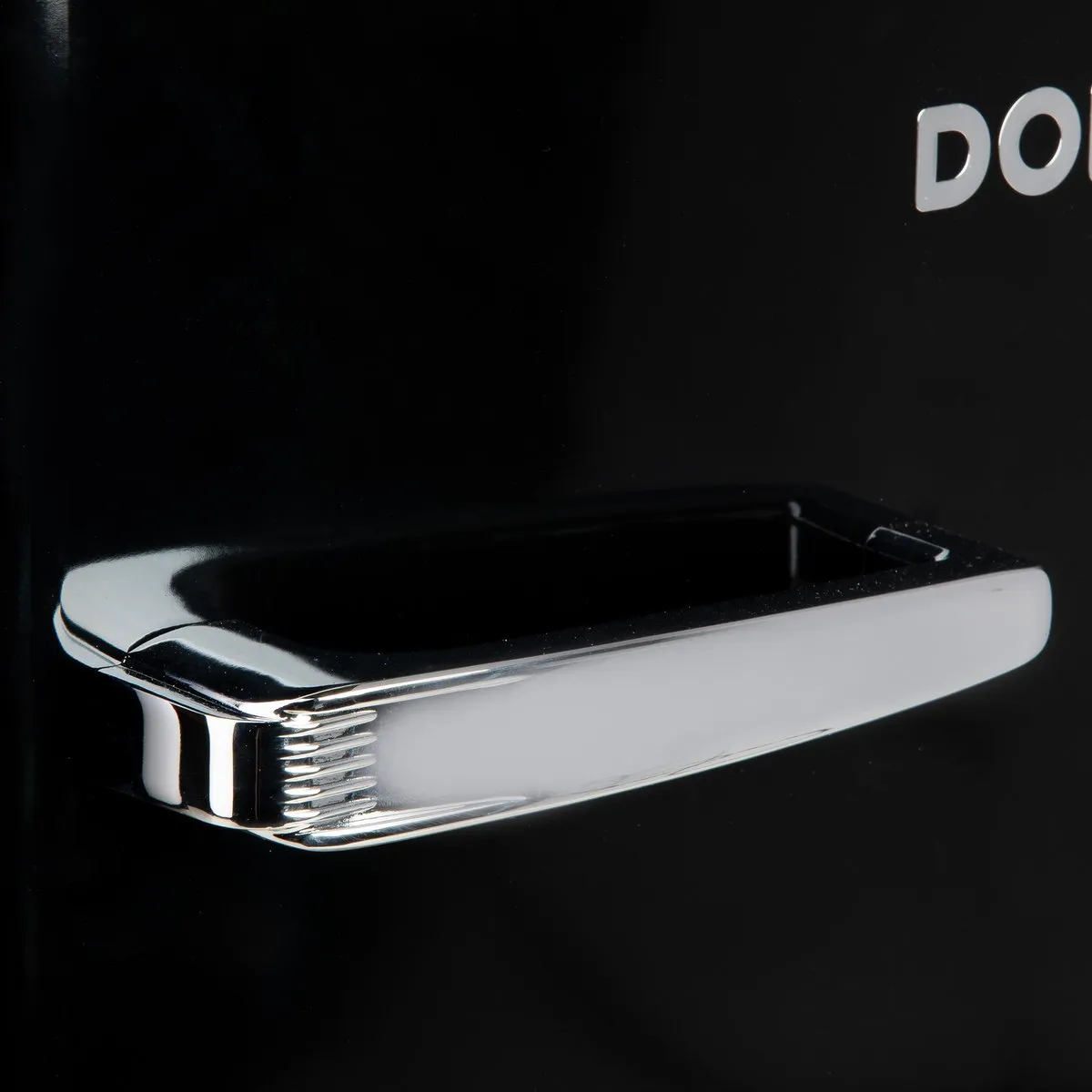 Domo DO91702R Retro Koelkast 108L - Zwart