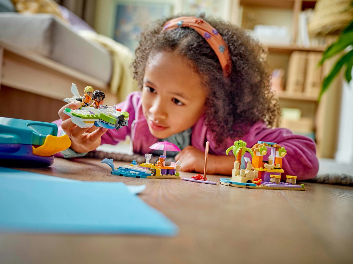 LEGO Friends Creatieve strandkoffer Speelgoed voor 5 jaar en ouder - 42672