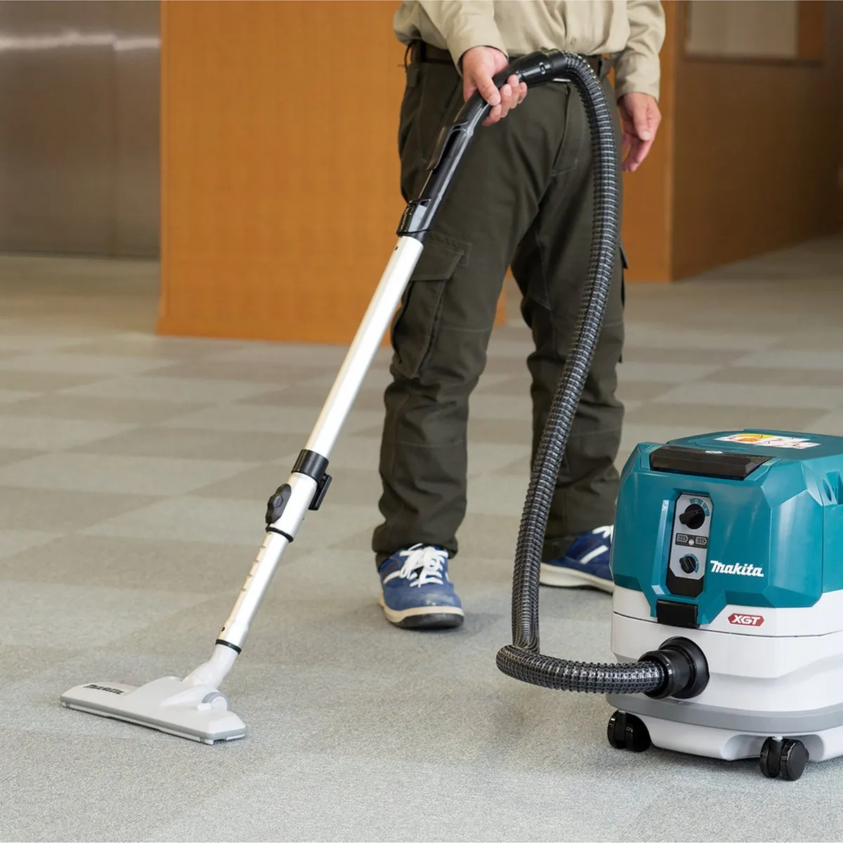 Makita VC005GLZ Accu Stofzuiger 40V Max - L-klasse