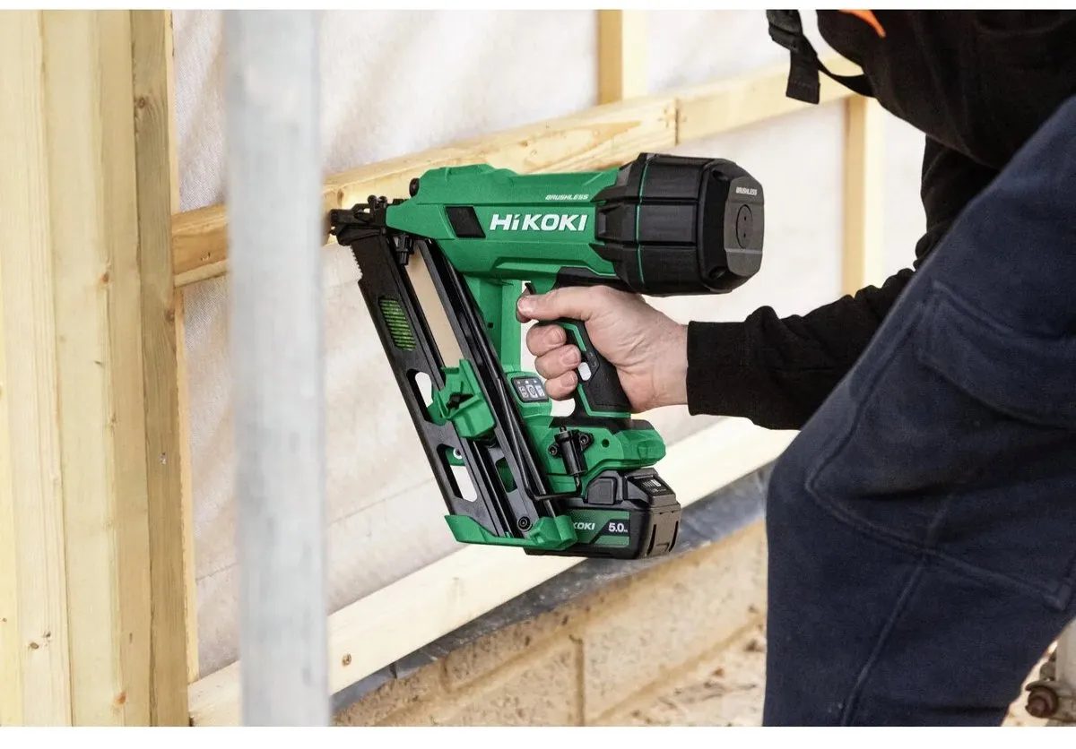 Hikoki NR1890DCAWQZ Spijkerapparaat Set - 2x 5,0Ah Accu