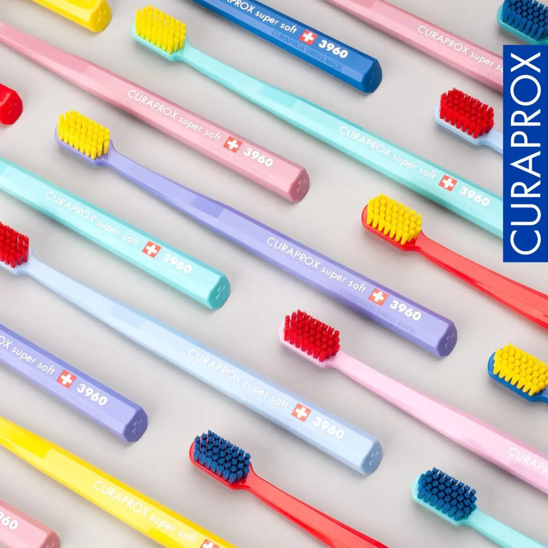 Curaprox CS 3960 Tandenborstel - Blauw/Rood - afbeelding 6 van 6