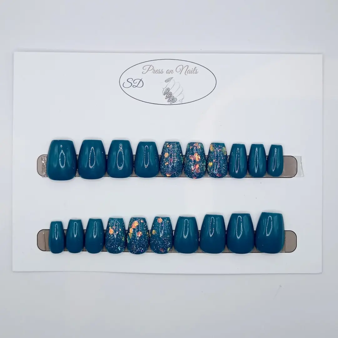SD Press on Nails B-82 Plaknagels Blauw Glitter - 20 Stuks - M