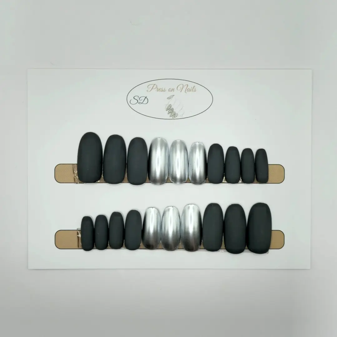 SD Press on Nails B-275 Plaknagels - Matte Grijs Metallic Silver - 20 Stuks