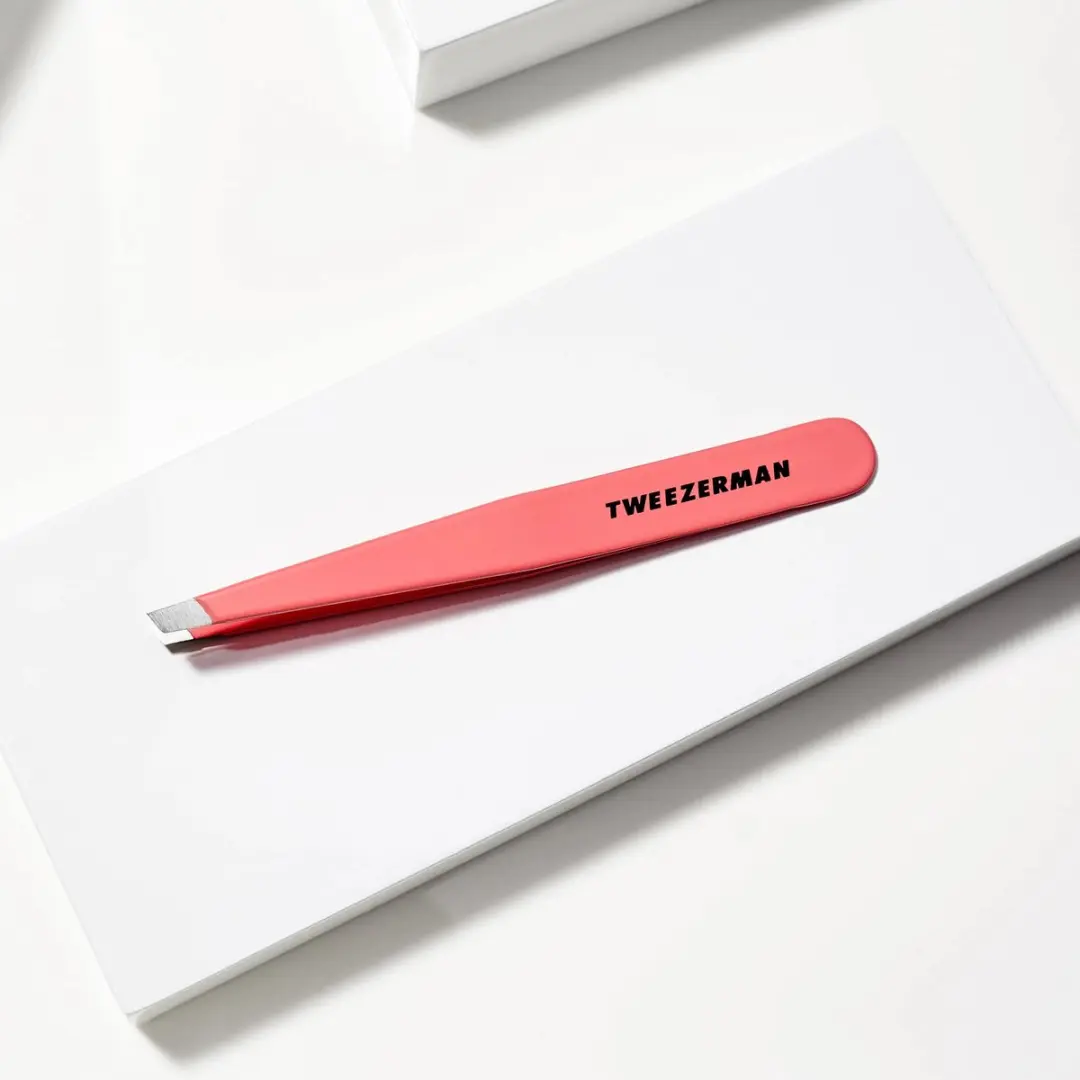 Tweezerman Slant Pincet Geranium - Roestvrij staal - Roze