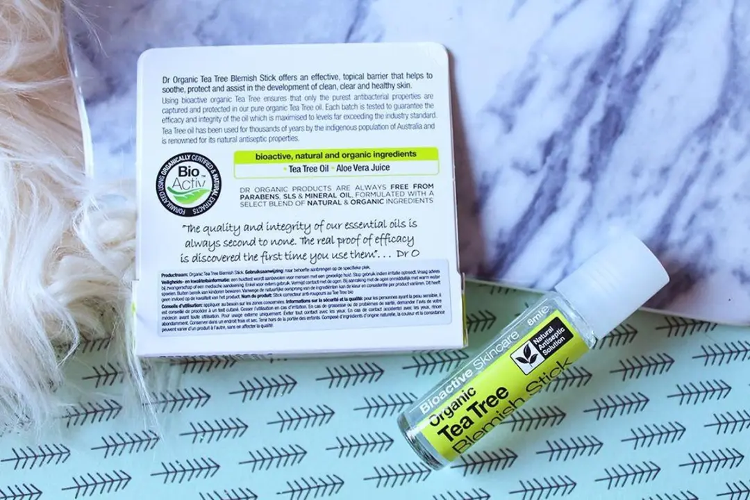 Dr Organic Tea Tree Anti-Puisten Roll On 8ml