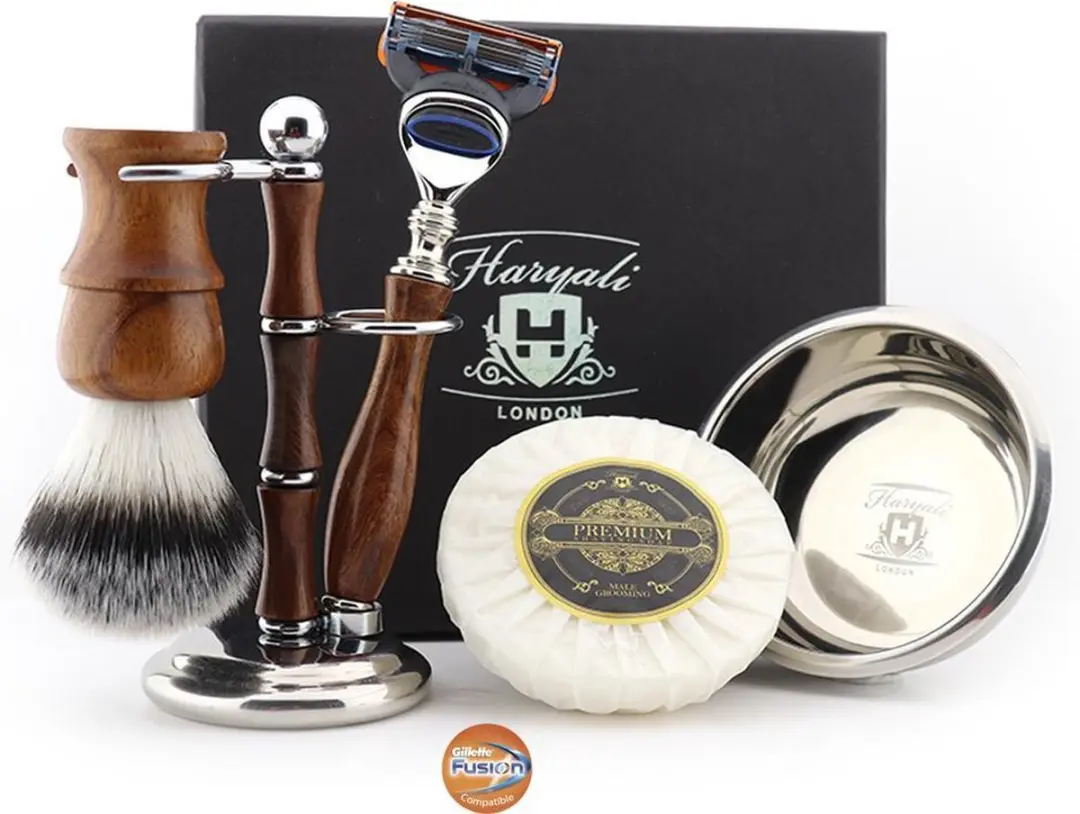 Haryali London Compleet Shaven Set Hout Metaal