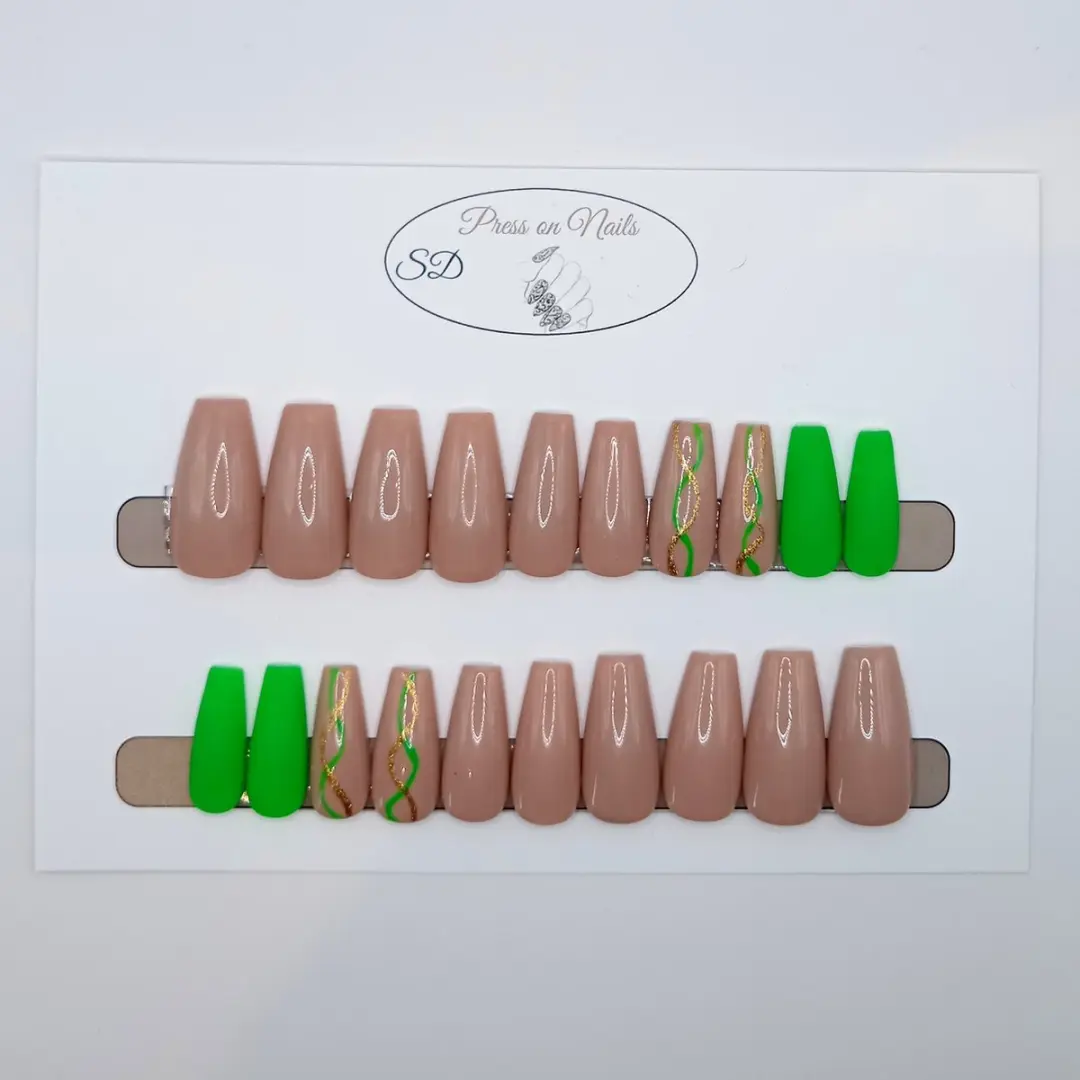SD Press on Nails B-127 Plaknagels - Nude Groen Swirl - 20 Stuks