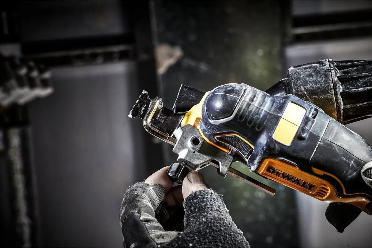 DeWalt DCS356NT Multitool - Koolborsteloos - afbeelding 6 van 6