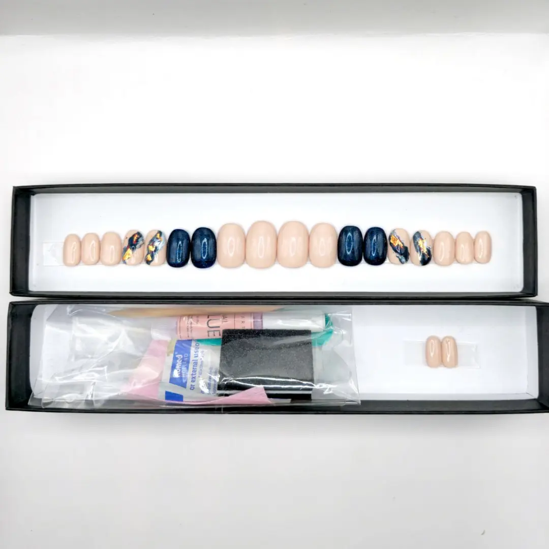 SD Press on Nails No. 106 Something Plaknagels - Nude Blauw - 20 Stuks