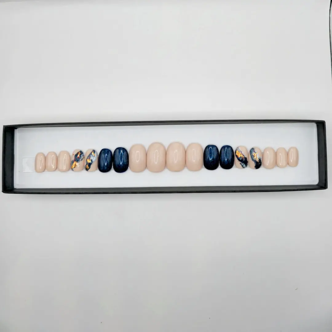 SD Press on Nails No. 106 Something Plaknagels - Nude Blauw - 20 Stuks