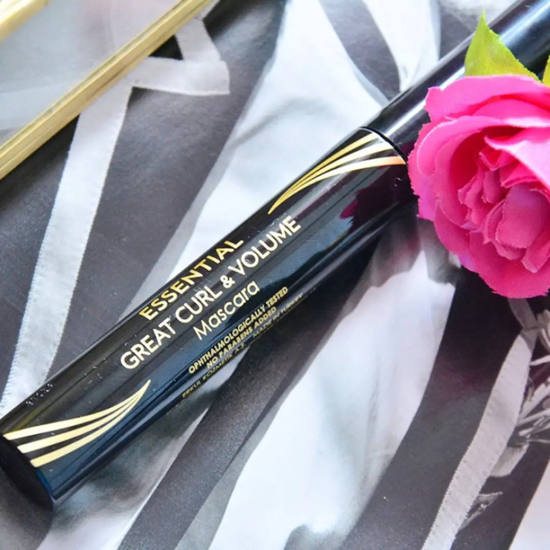 Golden Rose Essential Mascara Great Curl & Volume 9ml - Zwart