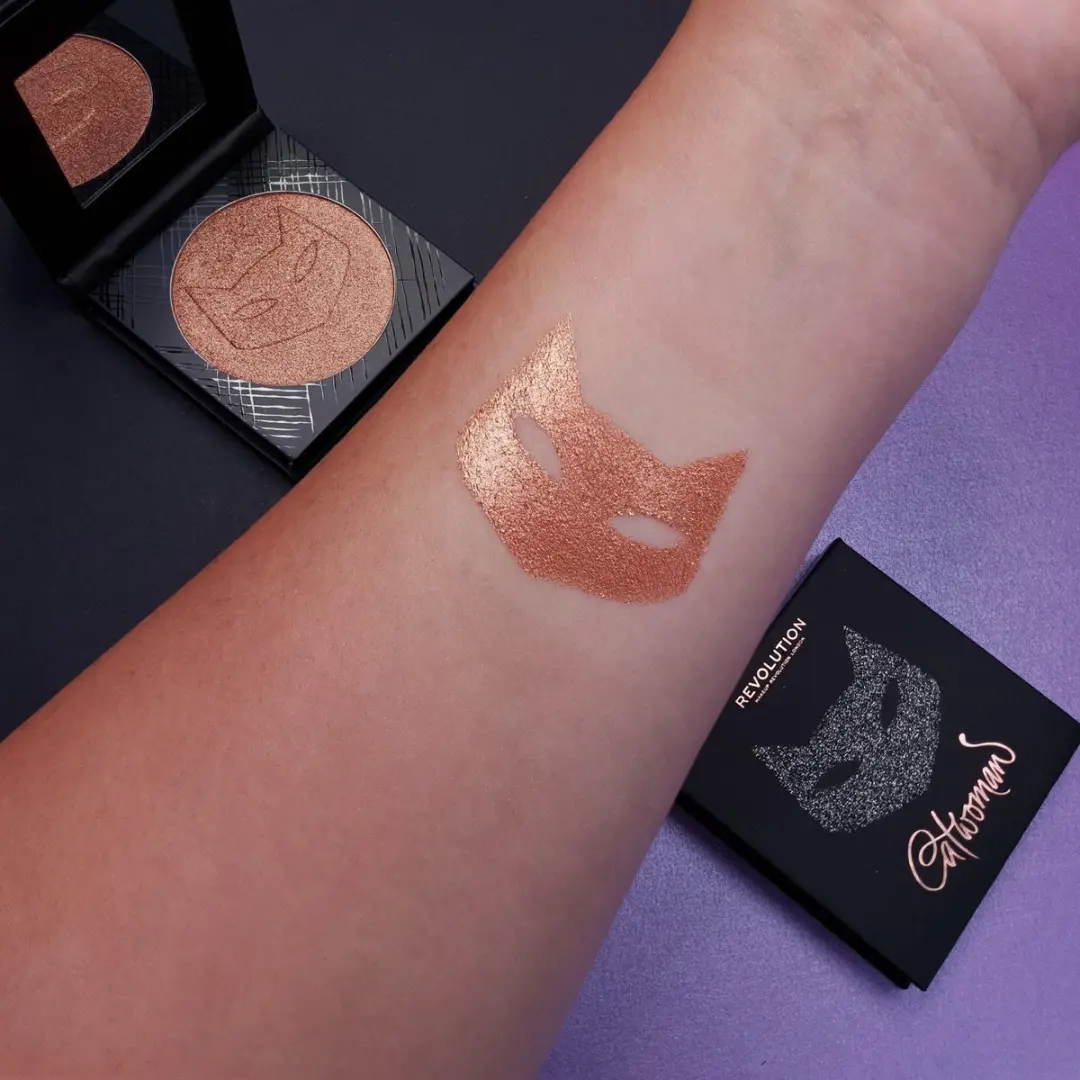 Makeup Revolution Catwoman Kitty Got Claws Highlighter 6.5g