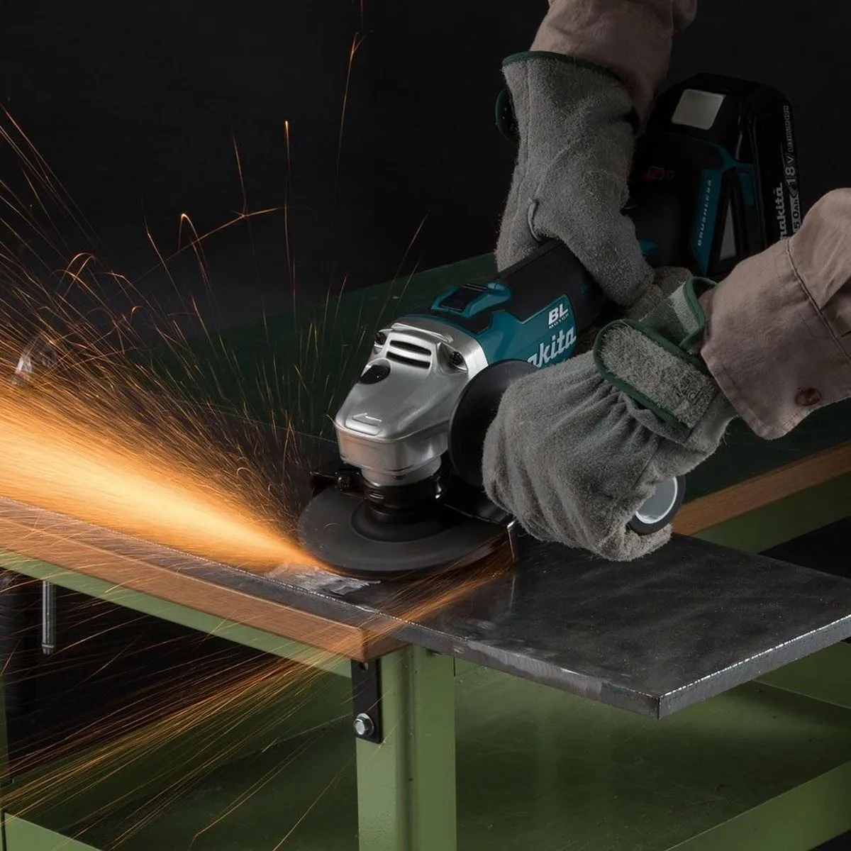 Makita DGA504ZJ Haakse Slijper 125mm - 18V