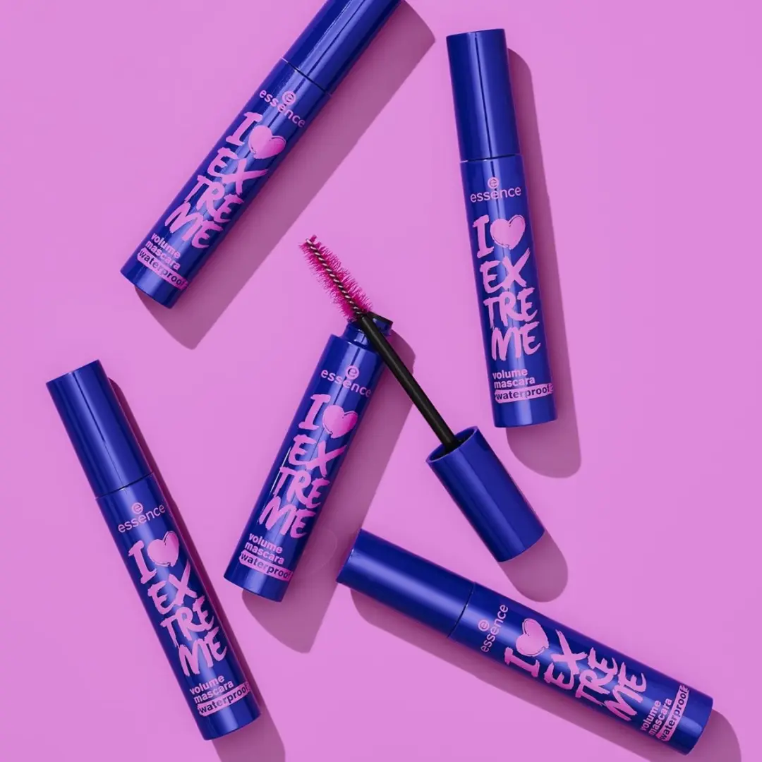 Essence I Love Extreme Volume Mascara Waterproof - Zwart 12ml