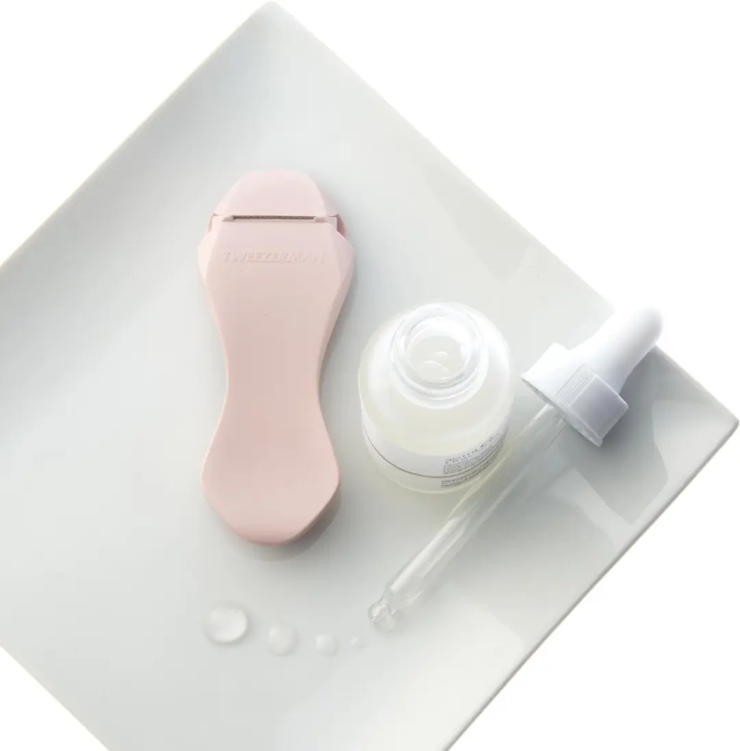 Tweezerman Gezichtsdermaplaner - Roze - 1 Stuks
