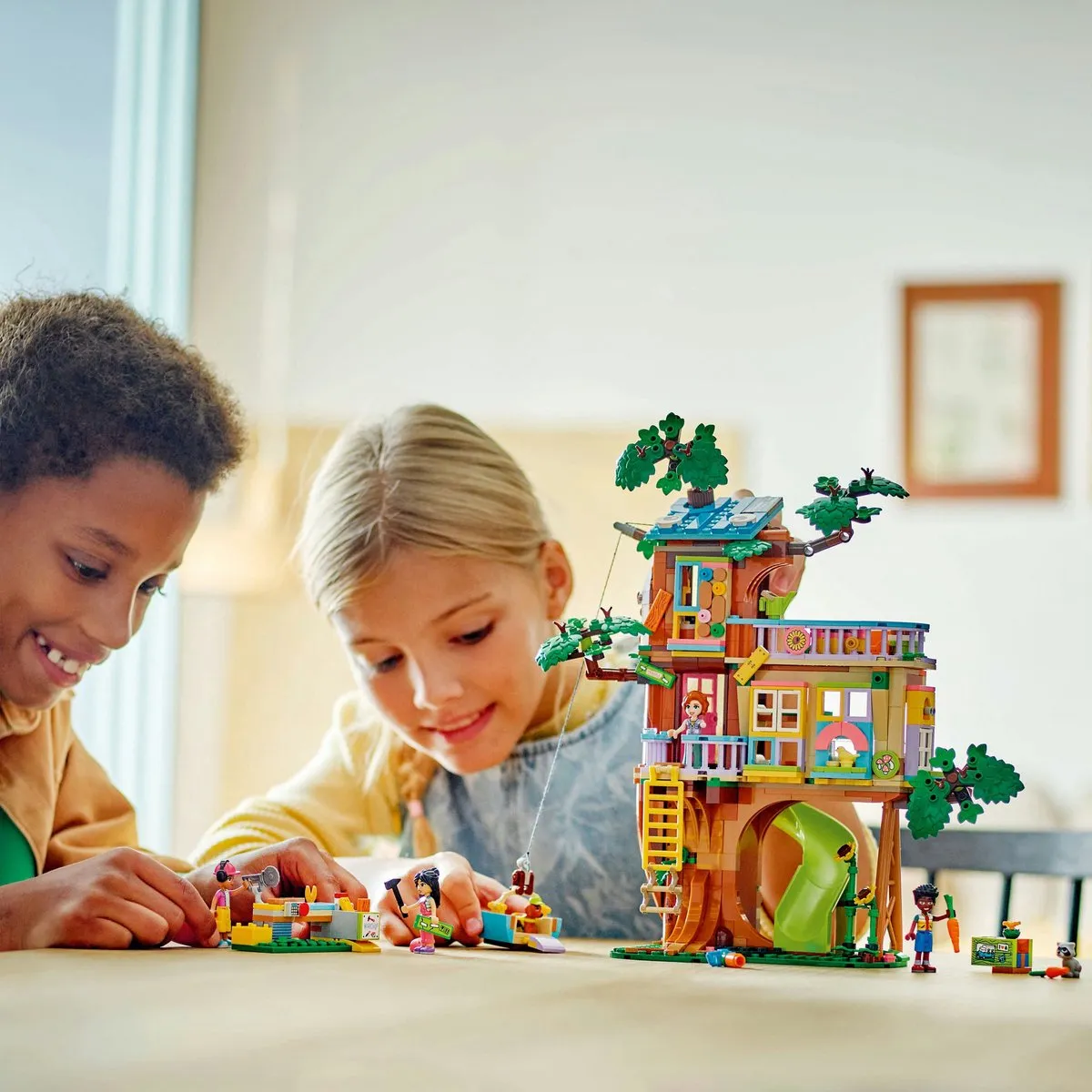 LEGO Friends Boomhut 42652 - 701 Stukken