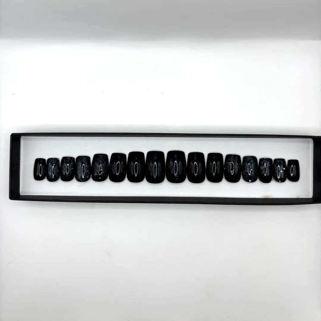 SD Press on Nails Black Magic Plaknagels - Medium Square - Zwart Glitter - 20 Stuks - afbeelding 6 van 6