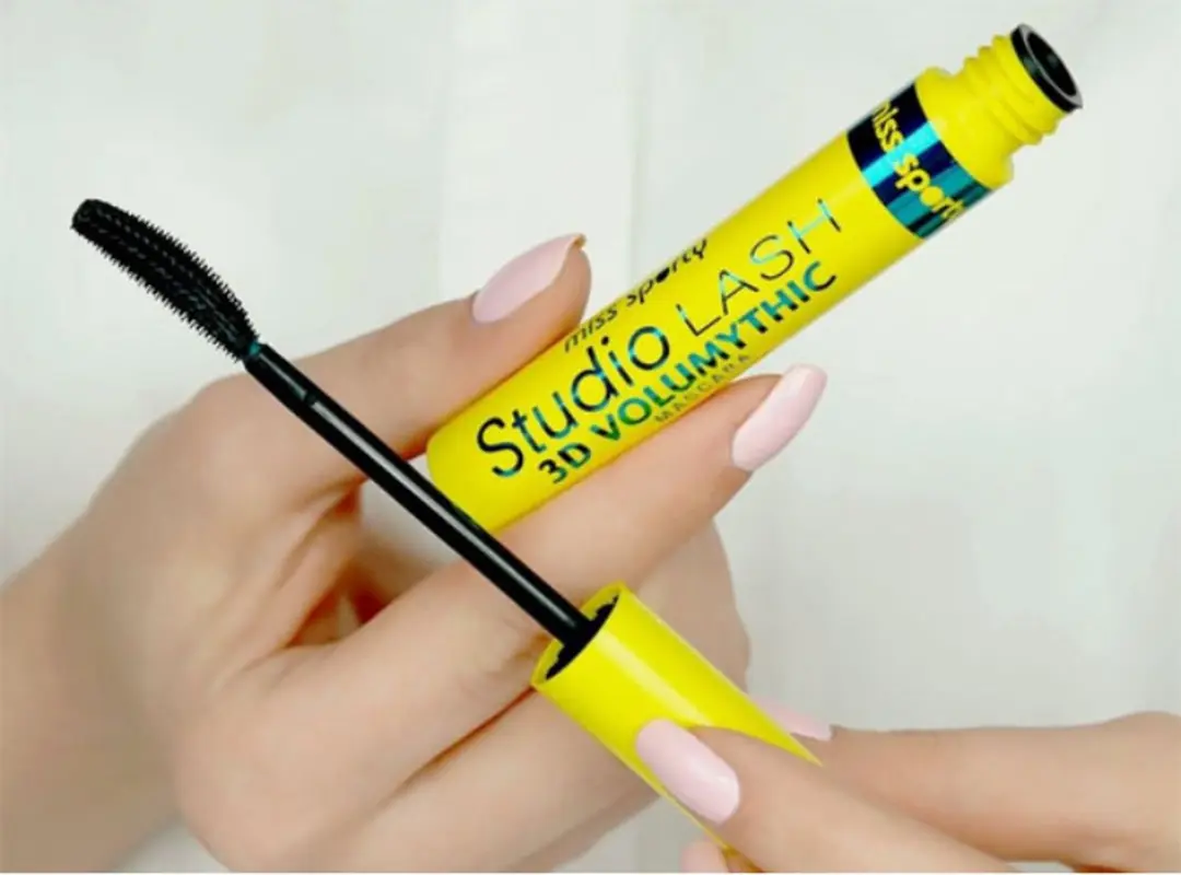 Miss Sporty Studio Lash Volumythic Mascara 8ml - Zwart - afbeelding 6 van 6