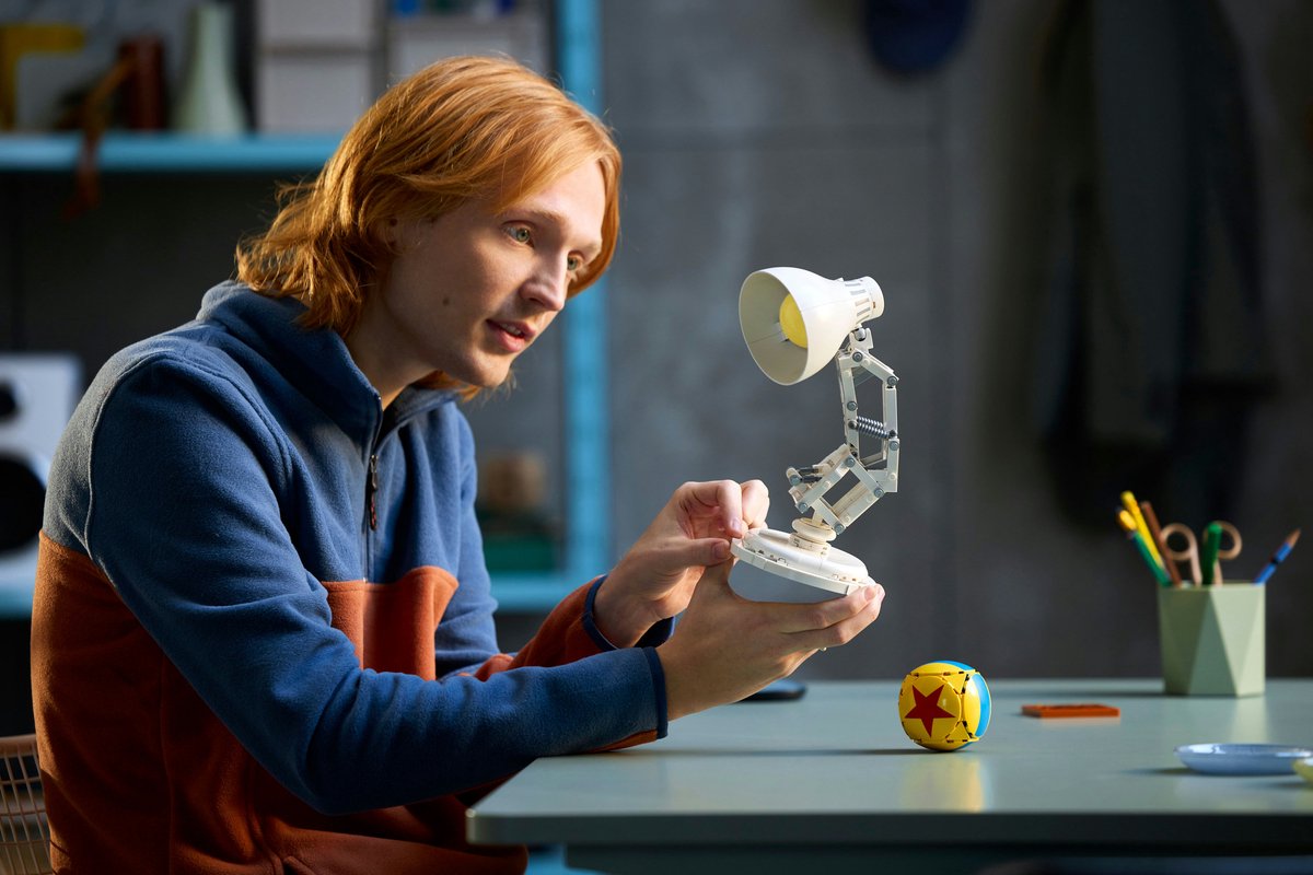 LEGO® Ideas Disney Pixar Luxo Jr. Displaymodel - 21357