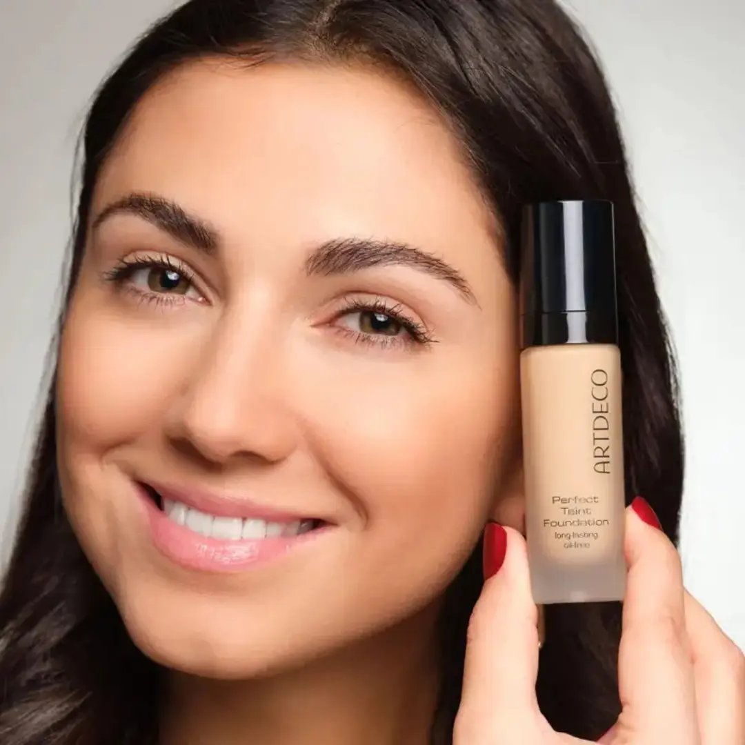 Artdeco Perfect Teint Foundation #52 Golden Biscuit - 20ml