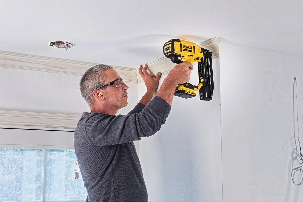 DeWalt DCN662N Accu Afwerktracker 18V