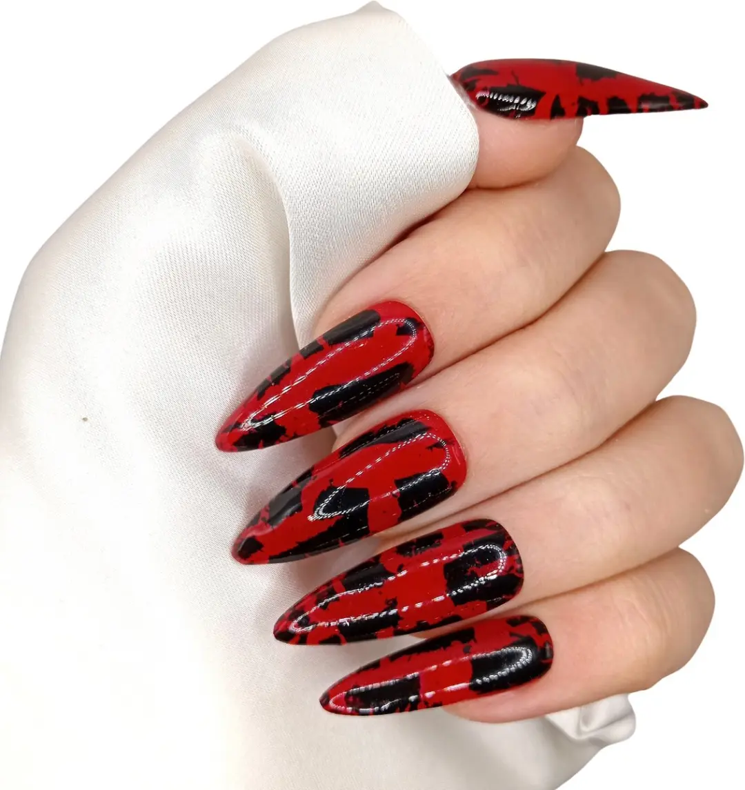 SD Press on Nails No. 43 Bad Blood XL Stiletto