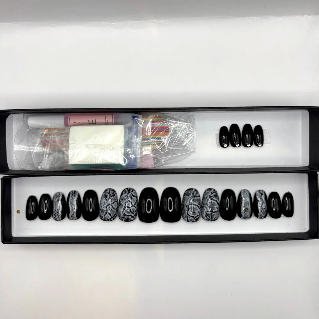 SD Press on Nails No. 52 Anaconda Nagelset - 20 Stuks - Zwart Snake
