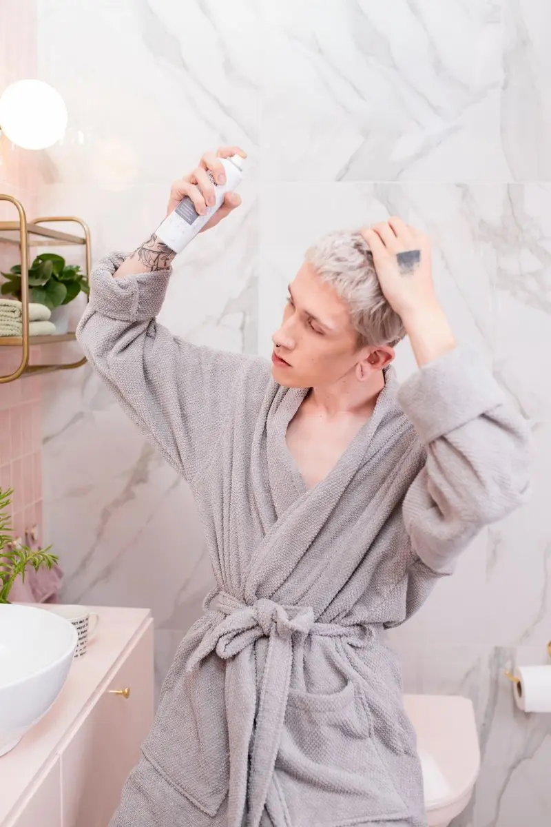 Four Reasons No Nothing Dry Shampoo 250ml