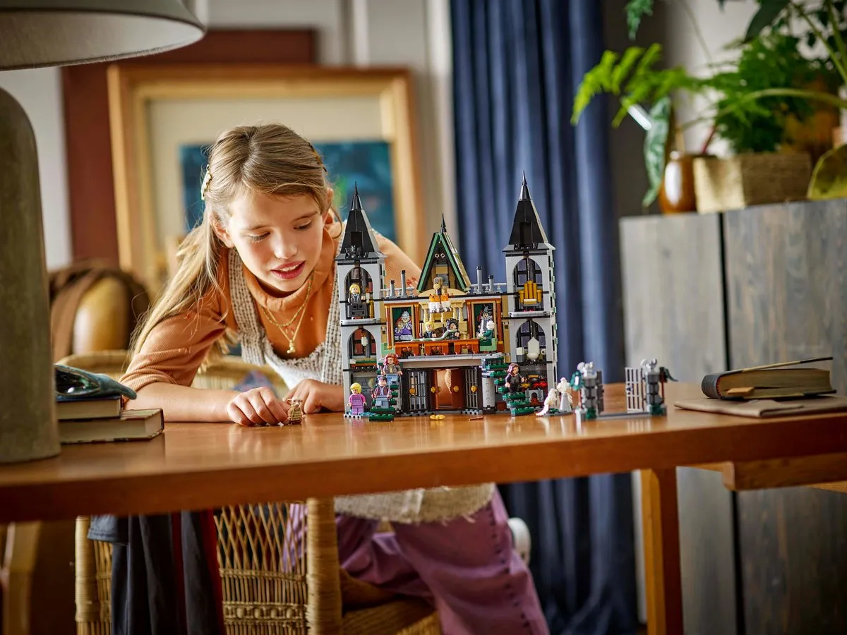 LEGO Harry Potter Villa Malfidus 76453 - 1601 Stukken - Meerkleurig