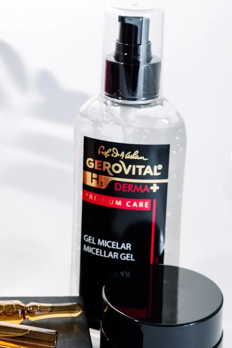 Gerovital Lift Intense Crème Giftbox - 200ml (50ml+150ml) + Micellair Gel