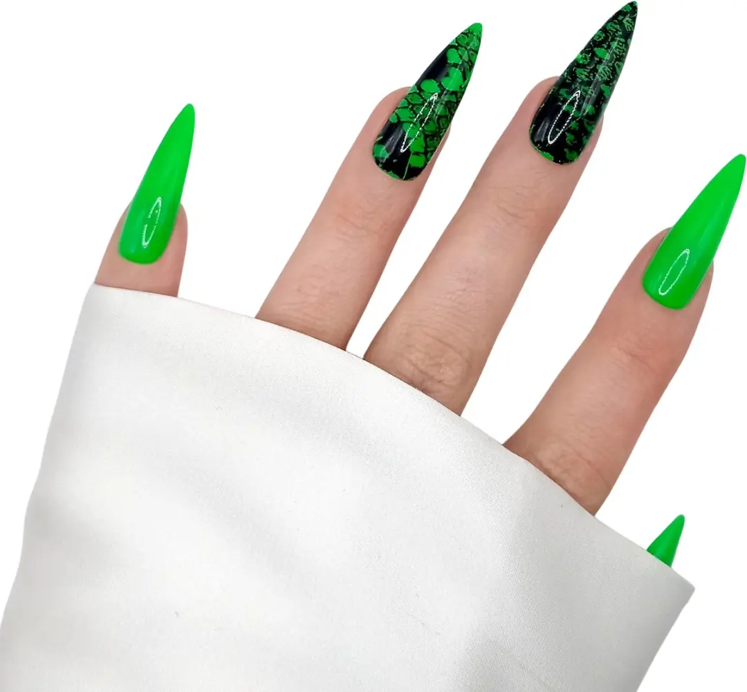 SD Press on Nails B-158 Plaknagels XL Stiletto - Groen/Zwart Print - 20 Stuks