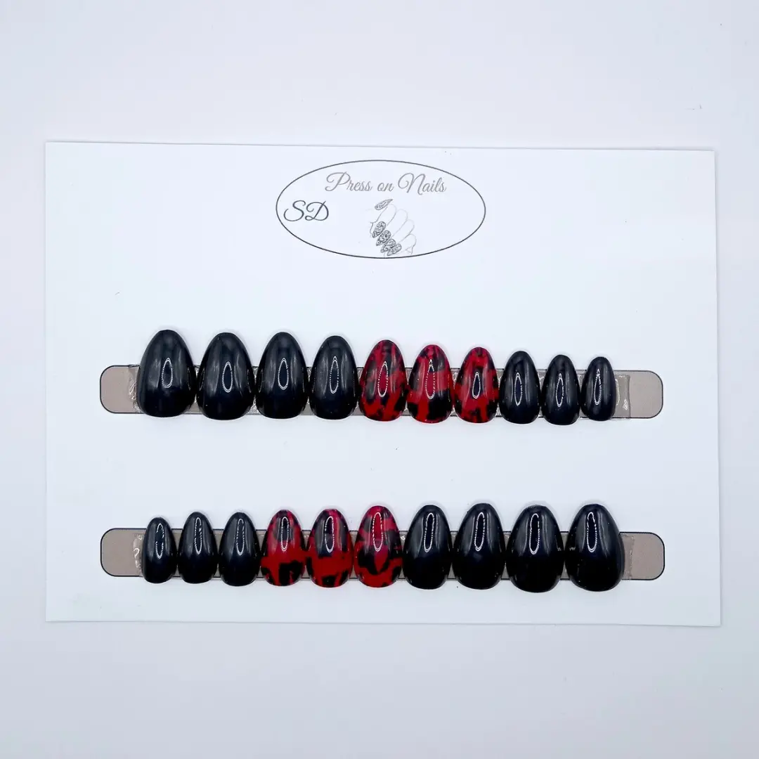 SD Press on Nails B-232 Plaknagels XS Stiletto - Zwart Rood - 20 Stuks