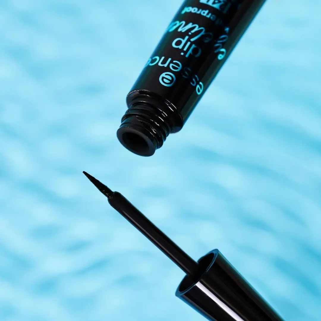 Essence Dip Eyeliner Waterproof 24h - 01 Black - 3ml