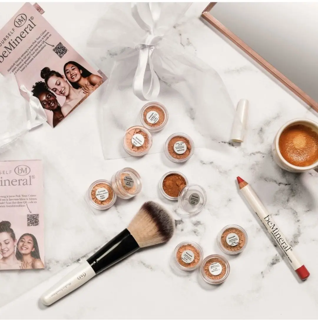 BeMineral Pick-Your-Color Sample Kit - Lichte huidskleur