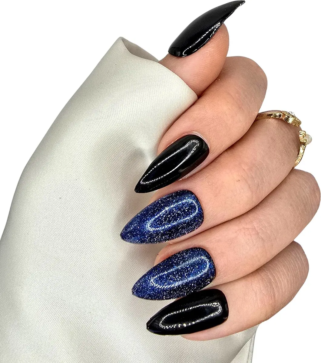 SD Press on Nails B-260 Nepnagels - 20 Stuks - Zwart Blauw Glitter - Medium Stiletto