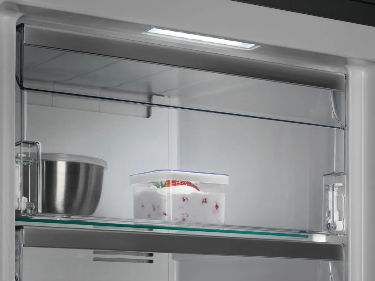AEG OAG7M281EX Vrieskast NoFrost 278L - 7 Vakken - 13 kg/dag - afbeelding 6 van 6